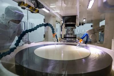 自主創新引領突破，湖北鼎龍控股成功挺進國內主流晶圓廠供應鏈